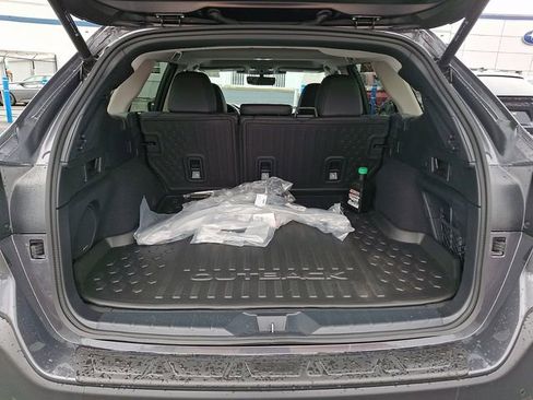 Used 2024 Subaru Outback Limited AWD/4WD image 31