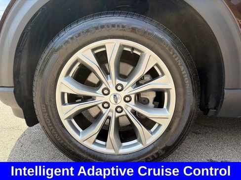 Used 2022 Ford Explorer XLT w/ Equipment Group 202A AWD/4WD image 12