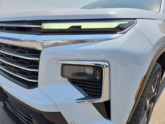 New 2026 Chevrolet Traverse High Country AWD/4WD image 2