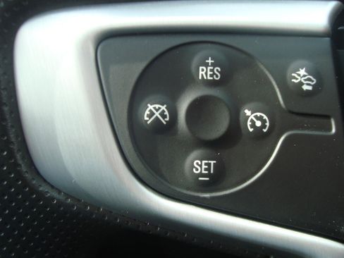 Used 2023 GMC Acadia SLE w/ Driver Convenience Package image 11