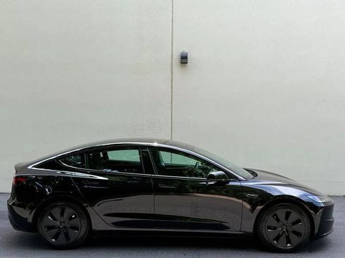 Used 2025 Tesla Model 3 Long Range AWD/4WD image 3