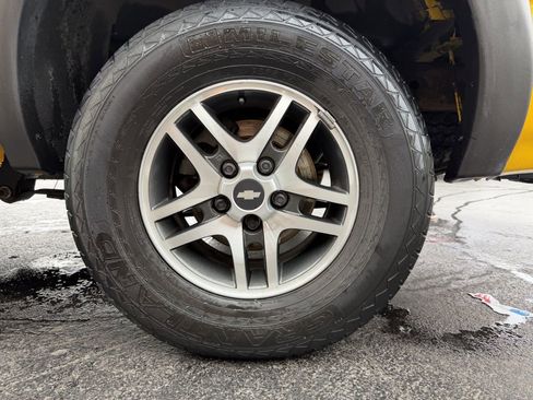 Used 2002 Chevrolet S10 Pickup LS w/ ZR5 Appearance Pkg image 24