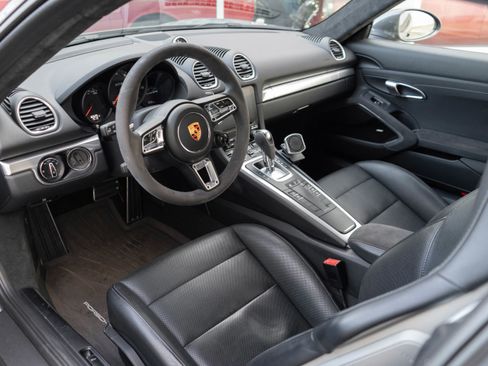 Used 2018 Porsche 718 Cayman GTS image 8