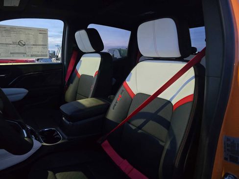 New 2026 GMC Canyon AT4X image 21