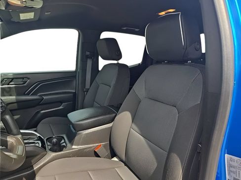 Used 2023 Chevrolet Colorado Trail Boss w/ Technology Package AWD/4WD image 16