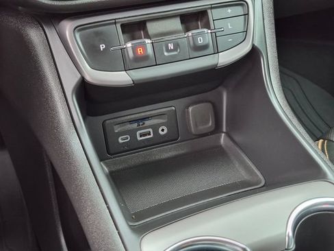 Used 2024 GMC Terrain AT4 w/ Tech Package AWD/4WD image 33