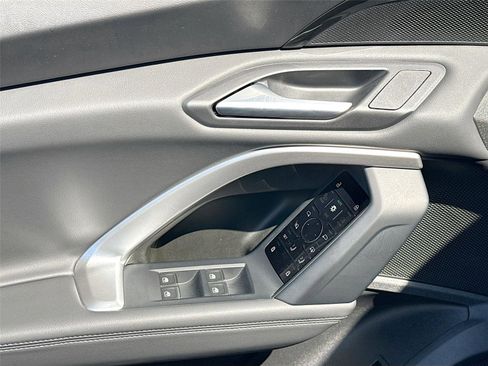 Certified 2025 Audi Q5 Premium w/ Convenience Package image 18