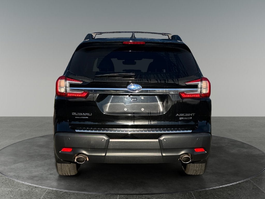 Used 2023 Subaru Ascent Limited w/ Technology Package AWD/4WD image 9
