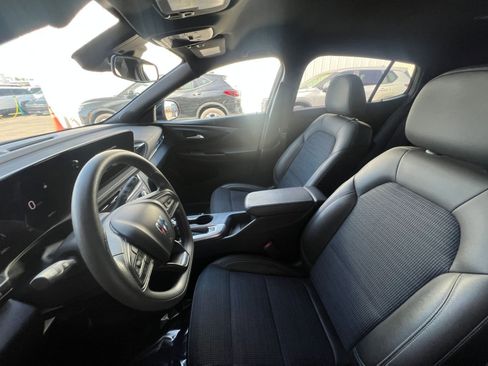 Used 2025 Buick Envista Preferred FWD image 27