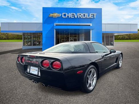 Used 2004 Chevrolet Corvette Coupe w/ Preferred Equipment Group image 6