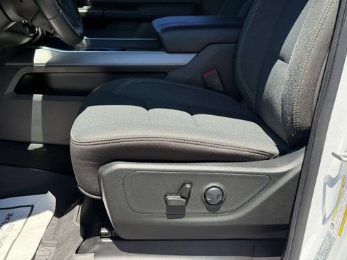 Used 2023 RAM 1500 Big Horn AWD/4WD image 13