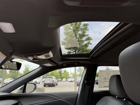 New 2026 Lexus RX 450h AWD image 16