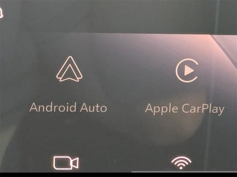 Used 2025 Buick Encore GX Avenir w/ Avenir Technology Package image 28