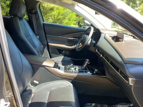 Used 2022 MAZDA CX-30 AWD 2.5 S w/ Premium Package image 36