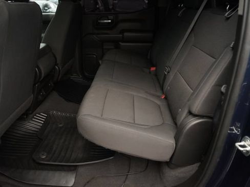 Used 2020 Chevrolet Silverado 1500 Custom w/ Custom Value Package RWD image 12