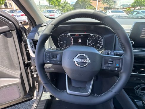 New 2026 Nissan Rogue SV FWD image 7