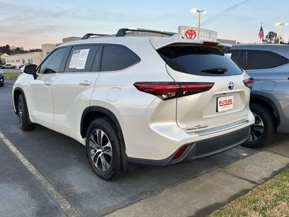 Used 2022 Toyota Highlander XLE
