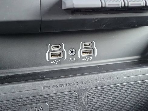 Used 2025 RAM 1500 Big Horn AWD/4WD image 31