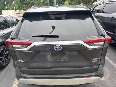 Used 2023 Toyota RAV4 Limited AWD/4WD image 7