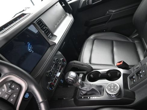 Used 2025 Ford Bronco Badlands AWD/4WD image 18