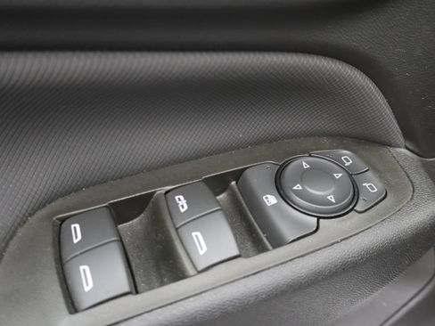 Used 2024 Chevrolet Equinox RS w/ LPO, Floor Liner Package image 40