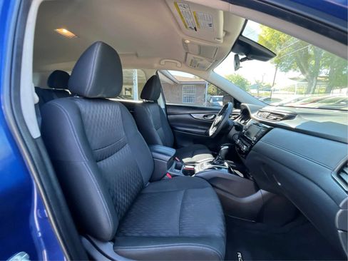 Used 2020 Nissan Rogue SV FWD image 14