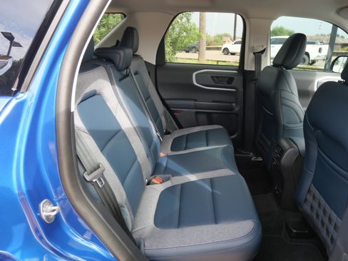 Used 2024 Ford Bronco Sport Outer Banks image 12