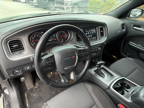 Used 2022 Dodge Charger SXT w/ Driver Convenience Group RWD image 24