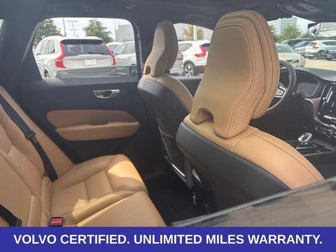 Certified 2024 Volvo XC60 B5 Ultimate w/ Climate Package AWD/4WD image 12