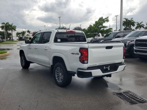 Used 2024 Chevrolet Colorado LT w/ LT Convenience Package image 6