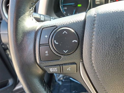 Used 2018 Toyota RAV4 Limited image 21