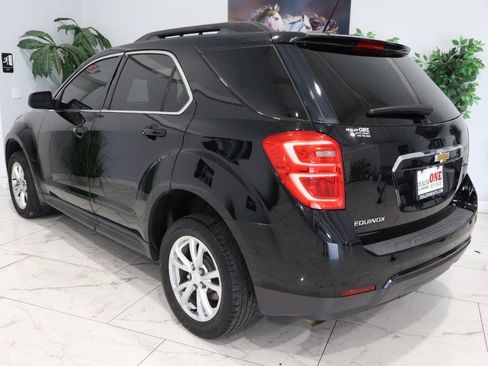 Used 2017 Chevrolet Equinox LT w/ Convenience Package FWD image 5