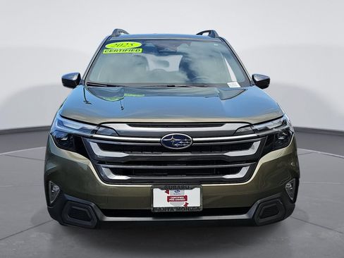 Certified 2025 Subaru Forester Limited AWD/4WD image 8