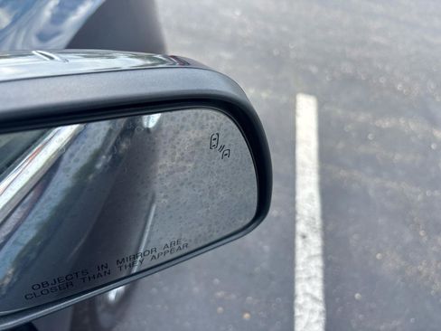 Used 2013 Lincoln MKX AWD image 40