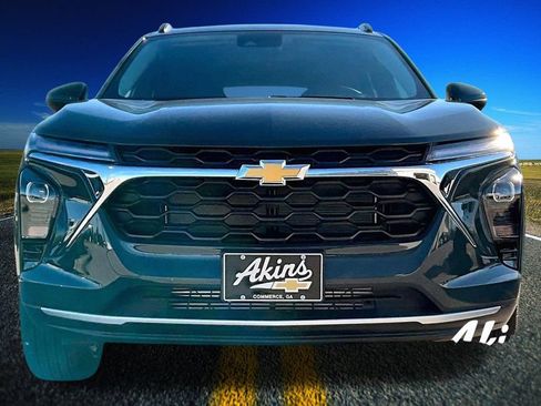 New 2026 Chevrolet Trax LT w/ Driver Confidence Package image 22