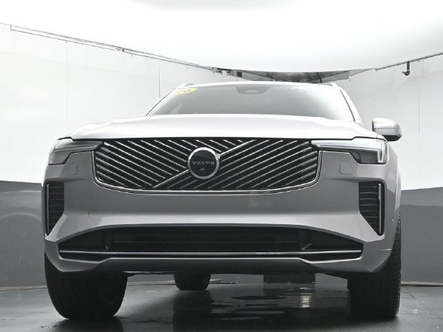 Used 2026 Volvo XC90 B6 Plus w/ Protection Package Premier AWD/4WD image 34