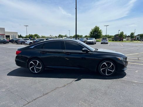 Used 2022 Honda Accord Sport image 8