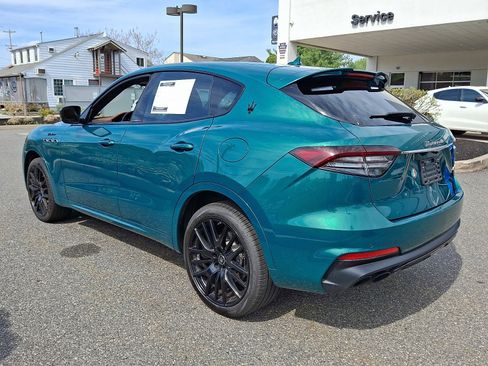 Used 2022 Maserati Levante Modena AWD/4WD image 7