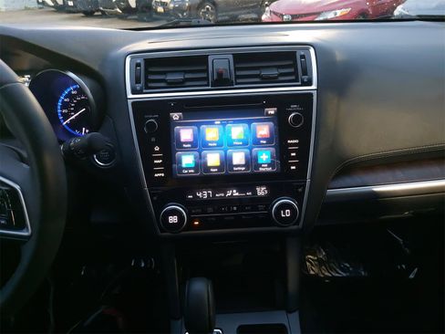 Used 2018 Subaru Outback 2.5i Limited image 20