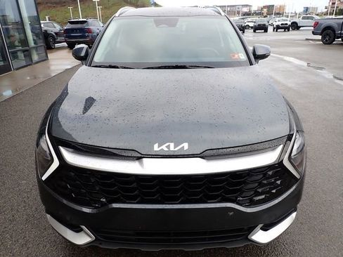 Certified 2023 Kia Sportage EX image 9