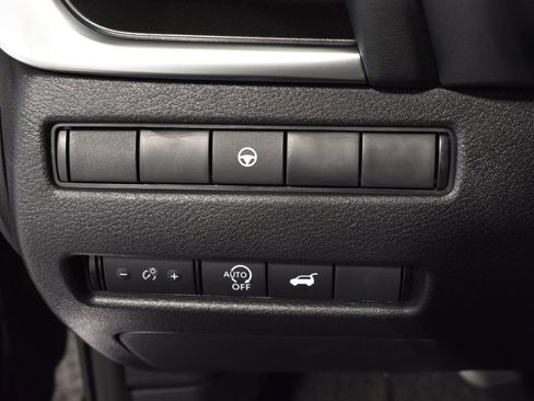 Used 2026 Nissan Rogue SV w/ SV Premium Package AWD/4WD image 19