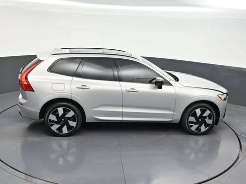 Certified 2025 Volvo XC60 T8 Plus w/ Protection Package Premier AWD/4WD image 22