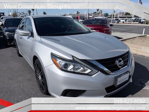 Used 2017 Nissan Altima 2.5 S w/ Power Driver Seat Package FWD image 5