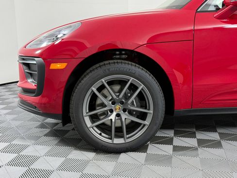 Certified 2026 Porsche Macan AWD/4WD image 13