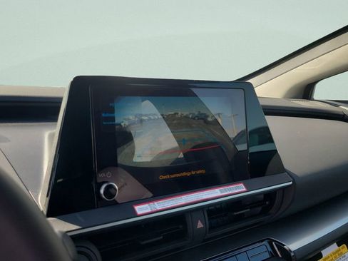 New 2026 Toyota Prius LE image 17