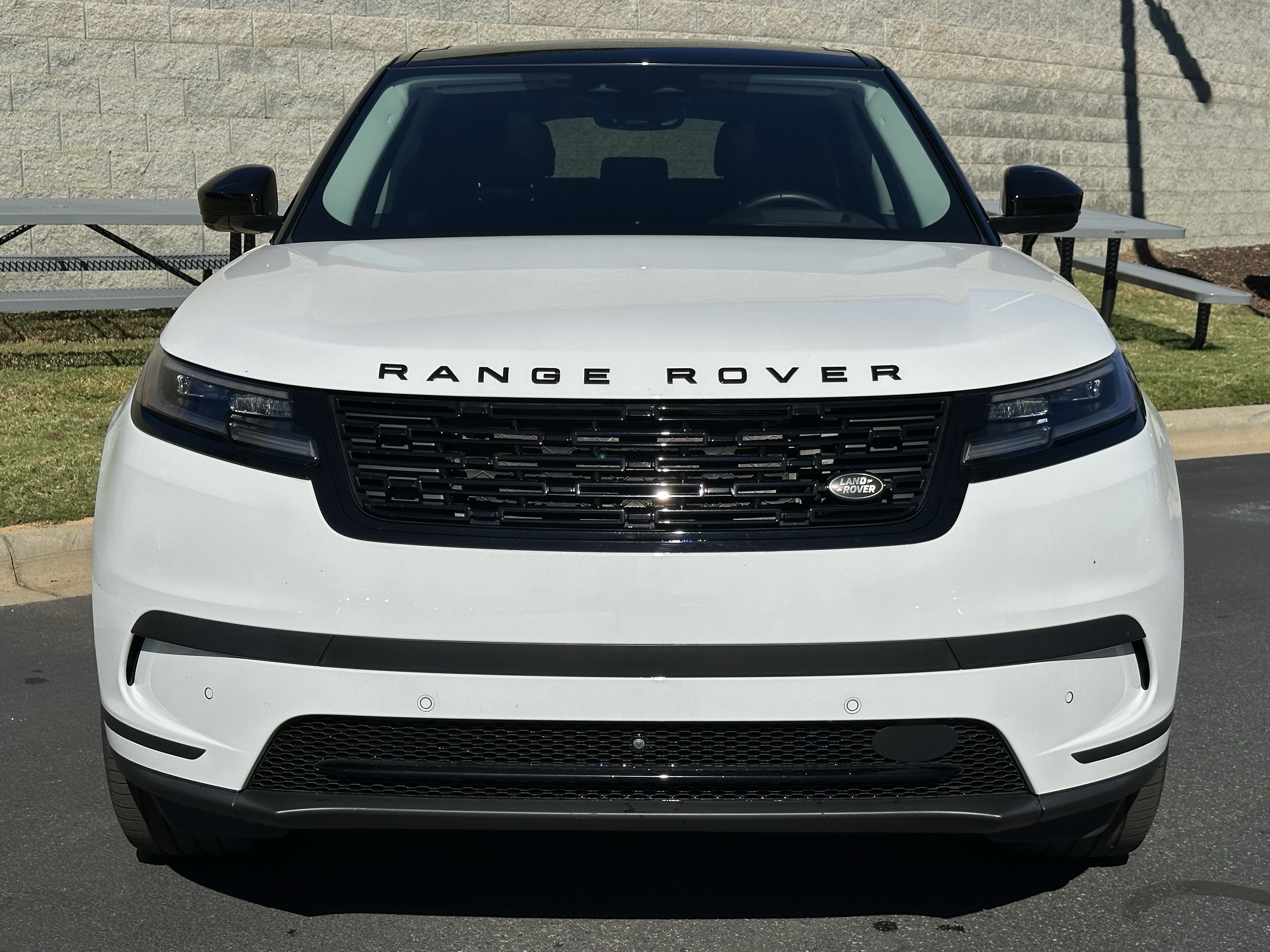 Used 2024 Land Rover Range Rover Velar S AWD/4WD image 10