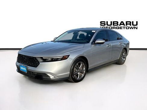 Used 2023 Honda Accord EX image 3