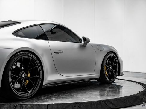 Used 2024 Porsche 911 GT3 image 17