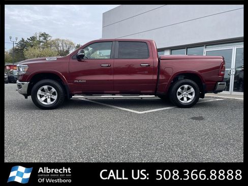 Used 2019 RAM 1500 Laramie AWD/4WD image 3