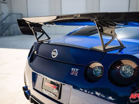 Used 2014 Nissan GT-R Premium AWD/4WD image 37